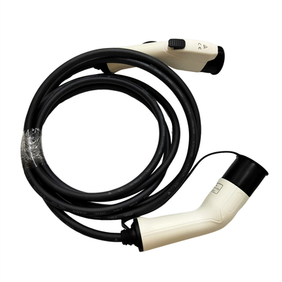 شارژر قابل حمل AC 32A EV قابل تنظیم 7 کیلو وات سوکت فاز 2 برای دوشاخه شارژ شوکو